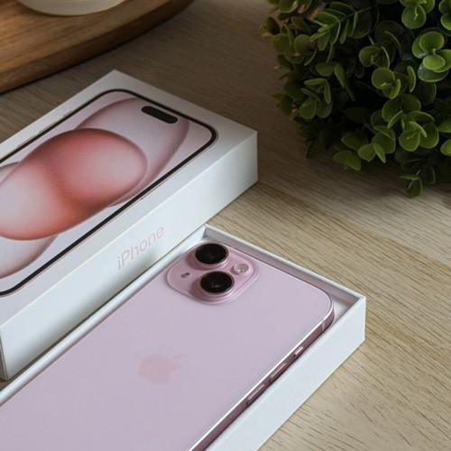 Apple iPhone 15 pink like new, 128GB, 20+ MP camera