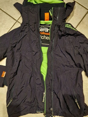 Superdry jacket like new, black and green, size S