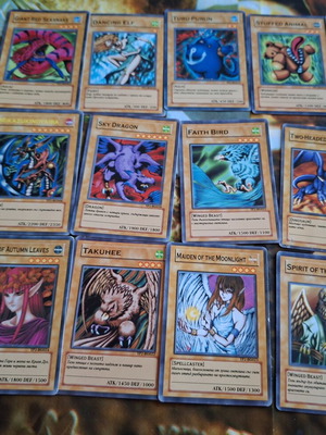 Yu-Gi-Oh cards like new, set of 13