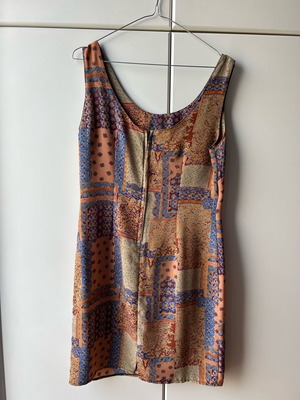 Dress like new, size L, multicolored