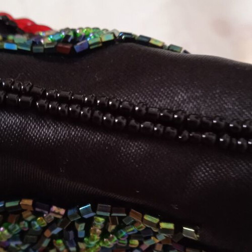 Kem Handbag like new with sequins and beads, detachable chain wallet