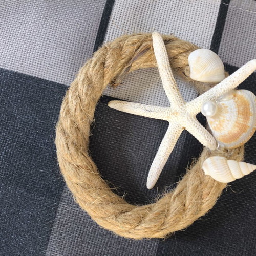 Nautical decoration set with starfish and shells, like new, 4 pieces