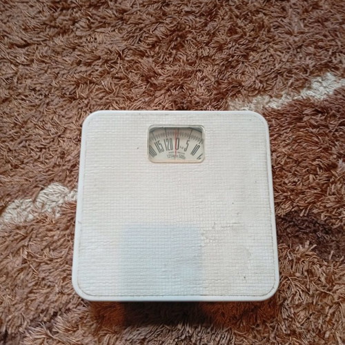 Used weighing scale