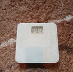 Used weighing scale