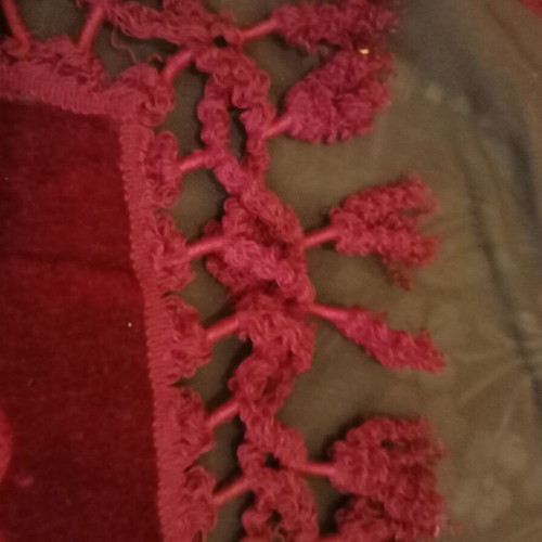 Velvet tablecloth vintage burgundy used, 156×156 cm with fringes