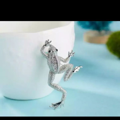 Frog Brooch new, crystal, silver color