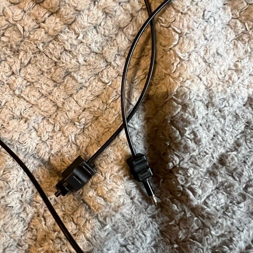 Optical cable 90 cm long male to female like new
