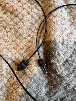 Optical cable 90 cm long male to female like new