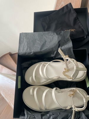Maje platform sandals new, size 40, white