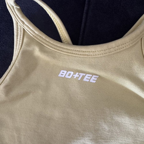 Bo+tee halter neck sports bra like new, yellow, size XS