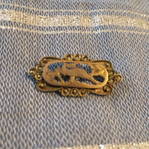 Silver-gold brooch used with Rodian technique and 9k deer motif
