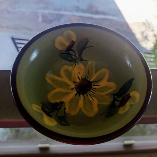 Handmade clay bowl with painted flowers, 15x5 cm