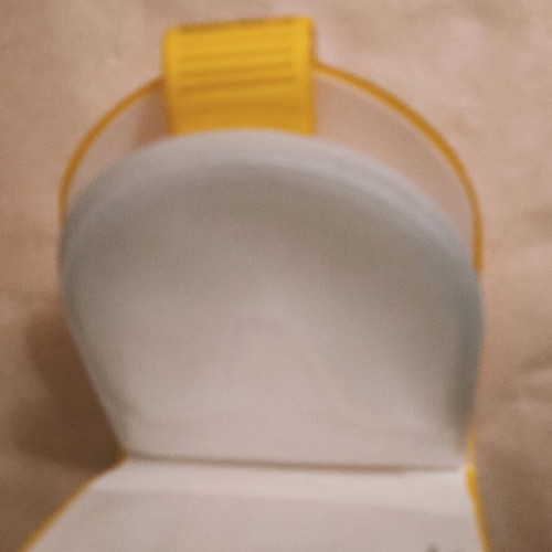 Tweety 2001 CD case used, holds 20 CDs with liquid heart
