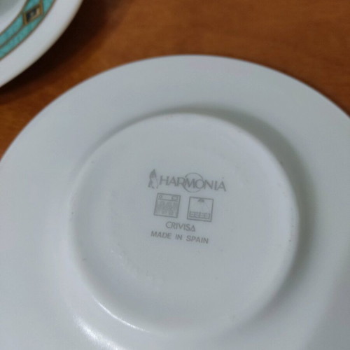 Porcelain cups like new, good quality and durable