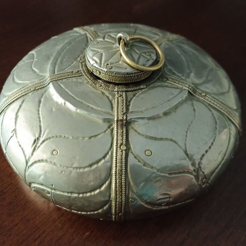 Alpaca (Arzanto) container, handcrafted vintage decorative piece