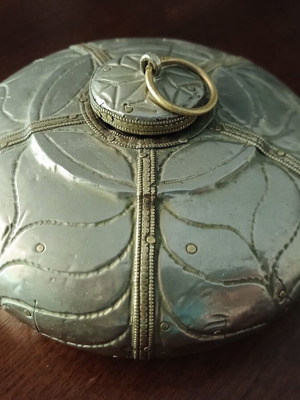 Arzanto Decorative Container like new, handcrafted, collectible