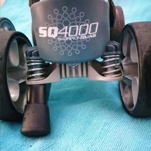 4000 Scorpion Squad rollers like new, for adults and teens
