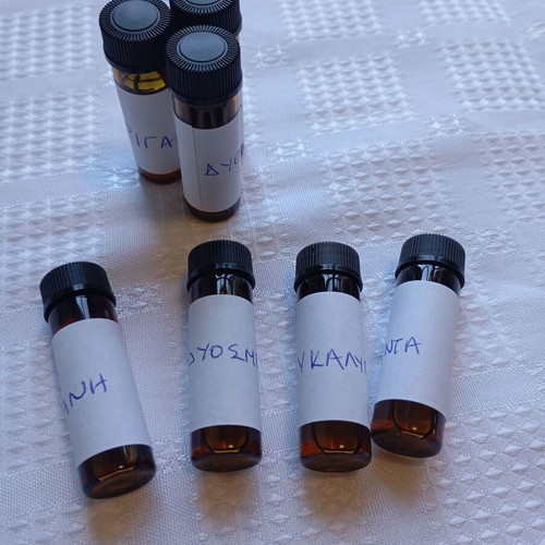 Essential oils set 4 x 5ml, new