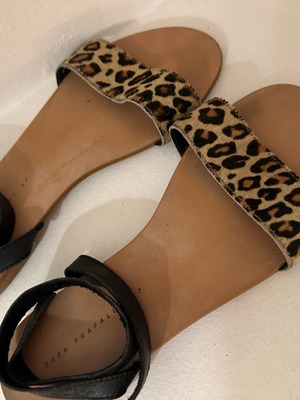 Animal print leather sandals used, Zara, size 37