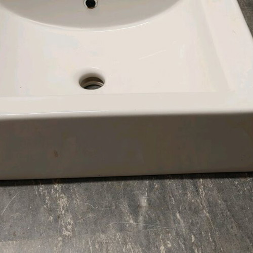 Porcelain bathroom sink like new 60x40x15