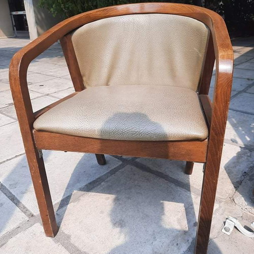 Wooden indoor chairs used, pack of 10
