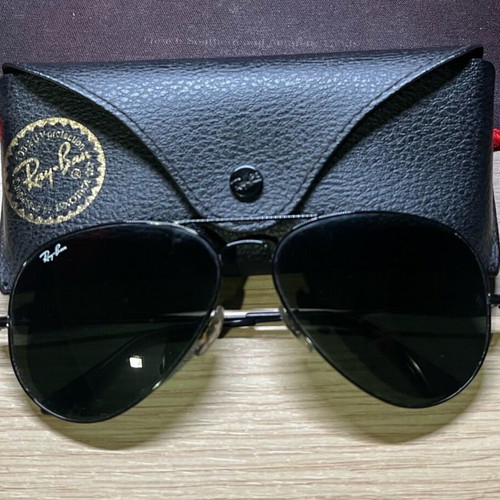 Rayban Aviator sunglasses like new, black