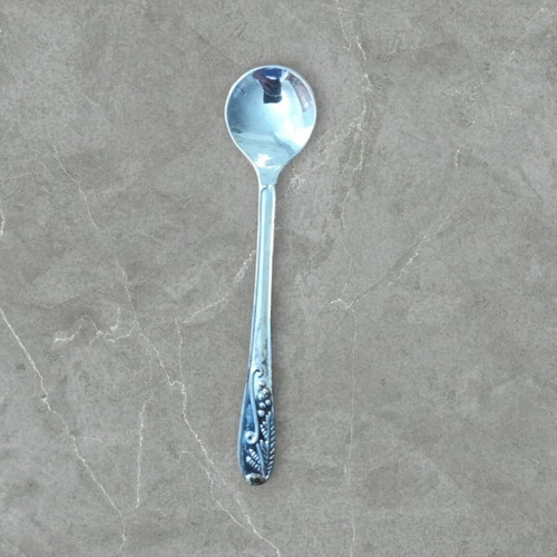 Silver-plated sugar bowl like new, Victorian style with floral motifs
