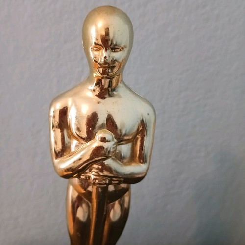 Oscar Grinias decorative plastic trophy used, funny gift