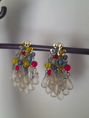 Earrings with clip-on for non-pierced ears like new, multicolored