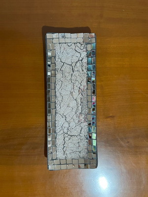 Decorative rectangular tray with mirrors like new