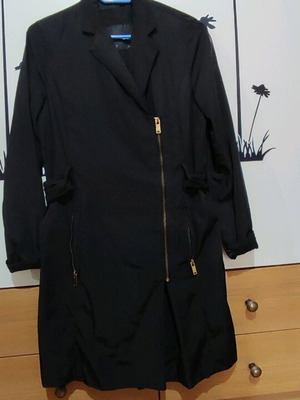 Zara black trench coat used, size S/M