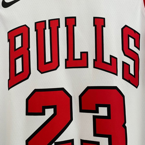 Jersey - Michael Jordan Chicago Bulls NBA Nike Jersey White Size XL Collectible