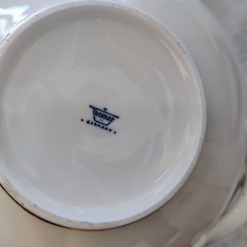 Porcelain Serving Bowl with Lid Thomas Germany like new, gold details