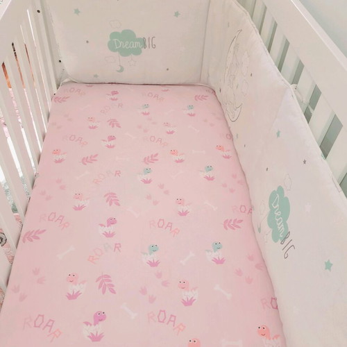 Dumbo Dreams crib sheet like new, 100% cotton, 40×185cm