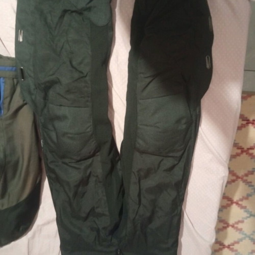Macna motorcycle jacket and pants set xs like new with armor