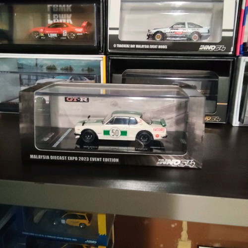 Inno64 Nissan Skyline GTR2000 new