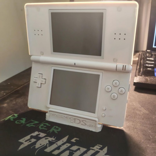 Display stands for Nintendo DS family consoles, 3D printed, made to order
