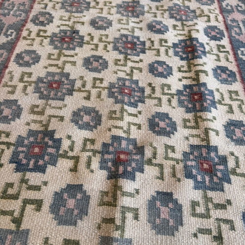 Handwoven rug used, 95 x 182 cm