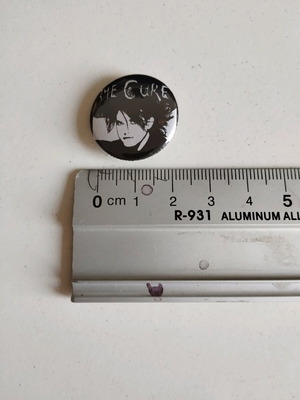 The Cure Pin #03 new, size 25mm