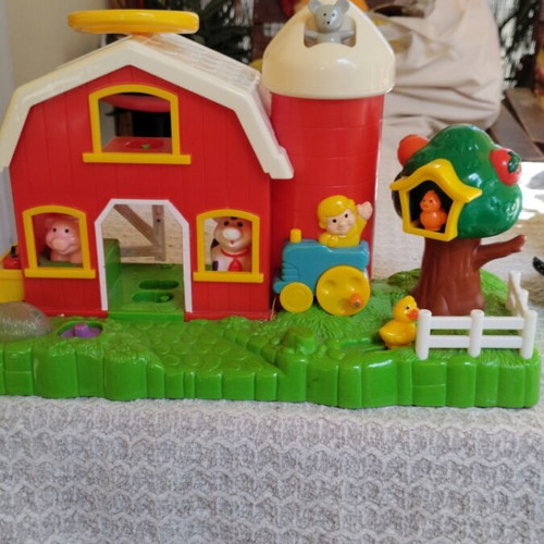 Farm used, fully functional, missing three figures