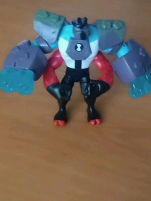 Ben 10 Omni-Enhanced Four Arms figure like new