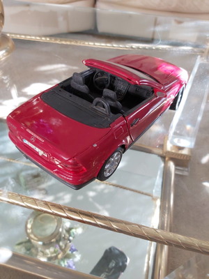 Αυτοκίνητο συλλεκτικό Mercedes Benz SLK 230 μεταχειρισμένο κλίμακα 1:18