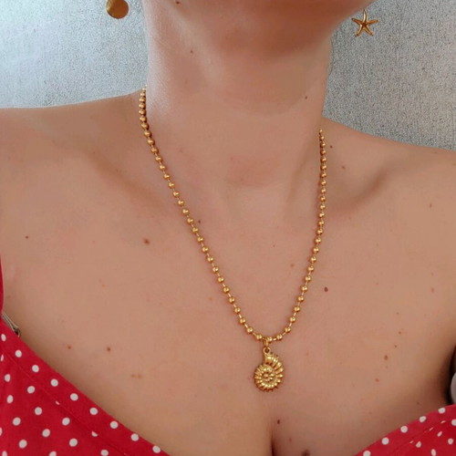 Stainless steel gold-plated necklace with shell new