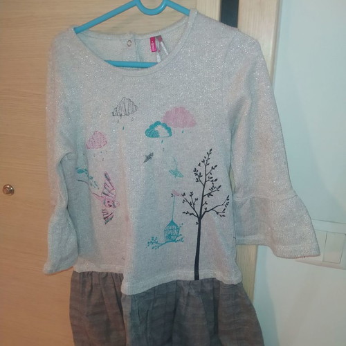 Orchestra dress for 8 years old used, like new