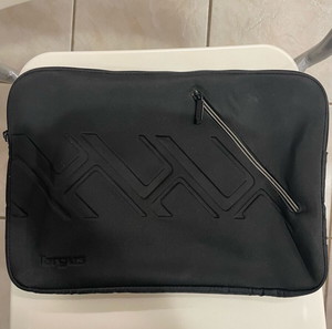 Θήκη laptop targus 17"