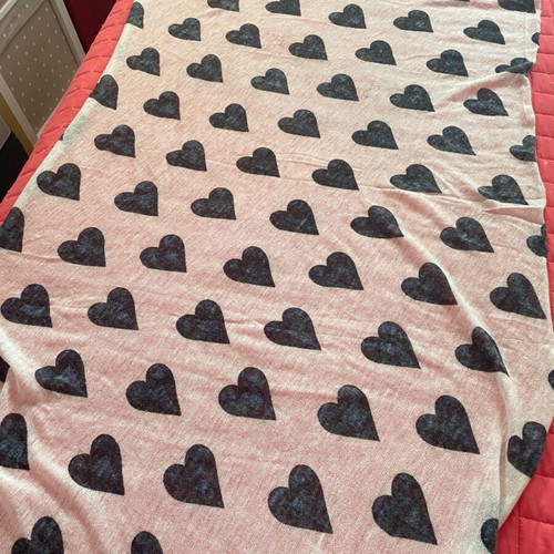 S.Oliver scarf like new, white with large gray hearts