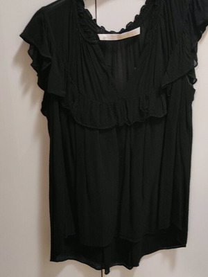 Zara sleeveless top black like new, size M