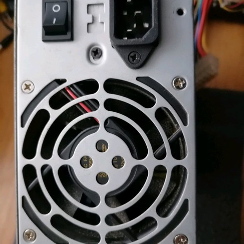 Τροφοδοτικό FSP250-60GTA 250W μεταχειρισμένο, ATX 20-pin, 5x Molex, 2x FDD