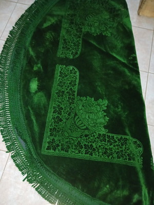Velvet round tablecloth
