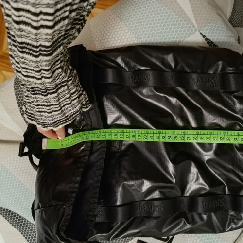Rains backpack like new, black